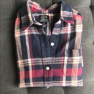 Lucky brand plaid women’s button down- size XS